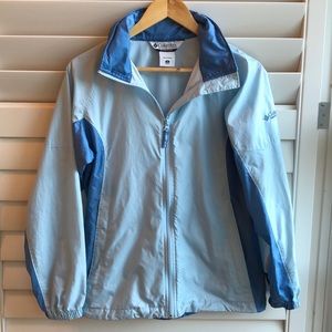Columbia wind breaker shell with hood size S